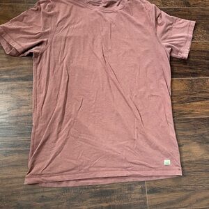 Vuori Men’s tee shirt size large